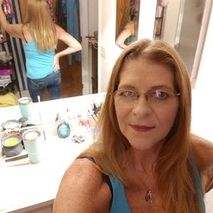 Meet your Posher, Tina